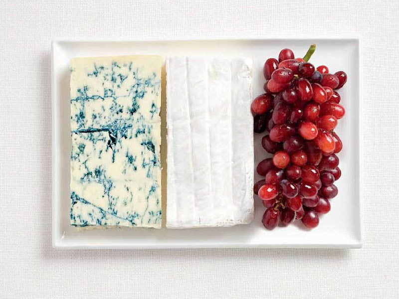 FRANCIA: fromage bleu, brie e uva.