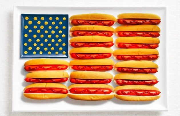 STATI UNITI: hot dogs, ketchup e mostarda
