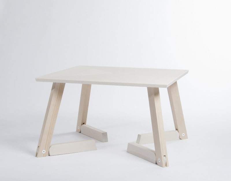 tavolo-in-legno-betulla
