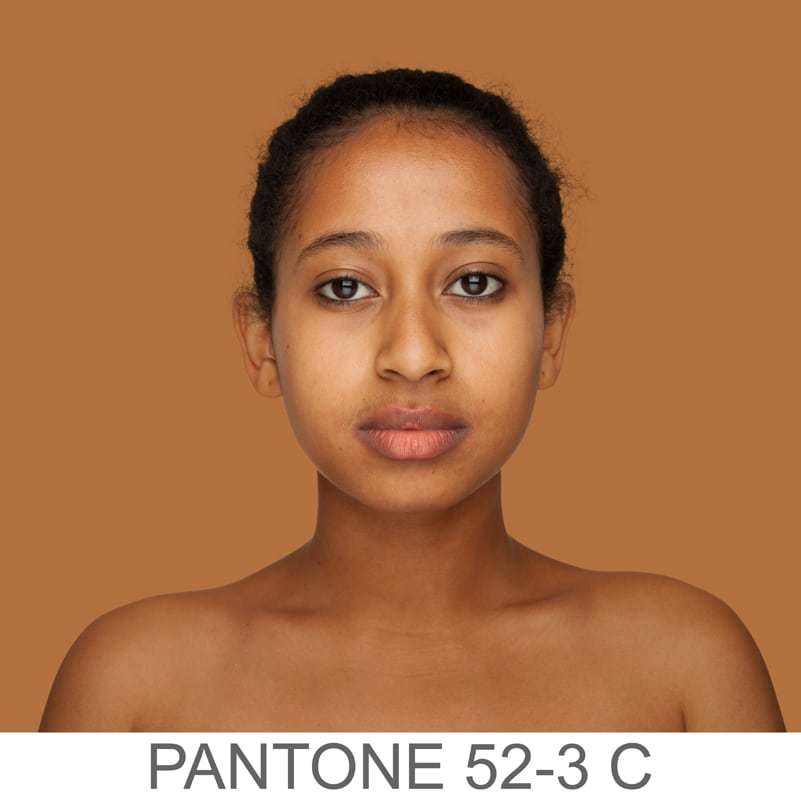 pantone 52-3 C