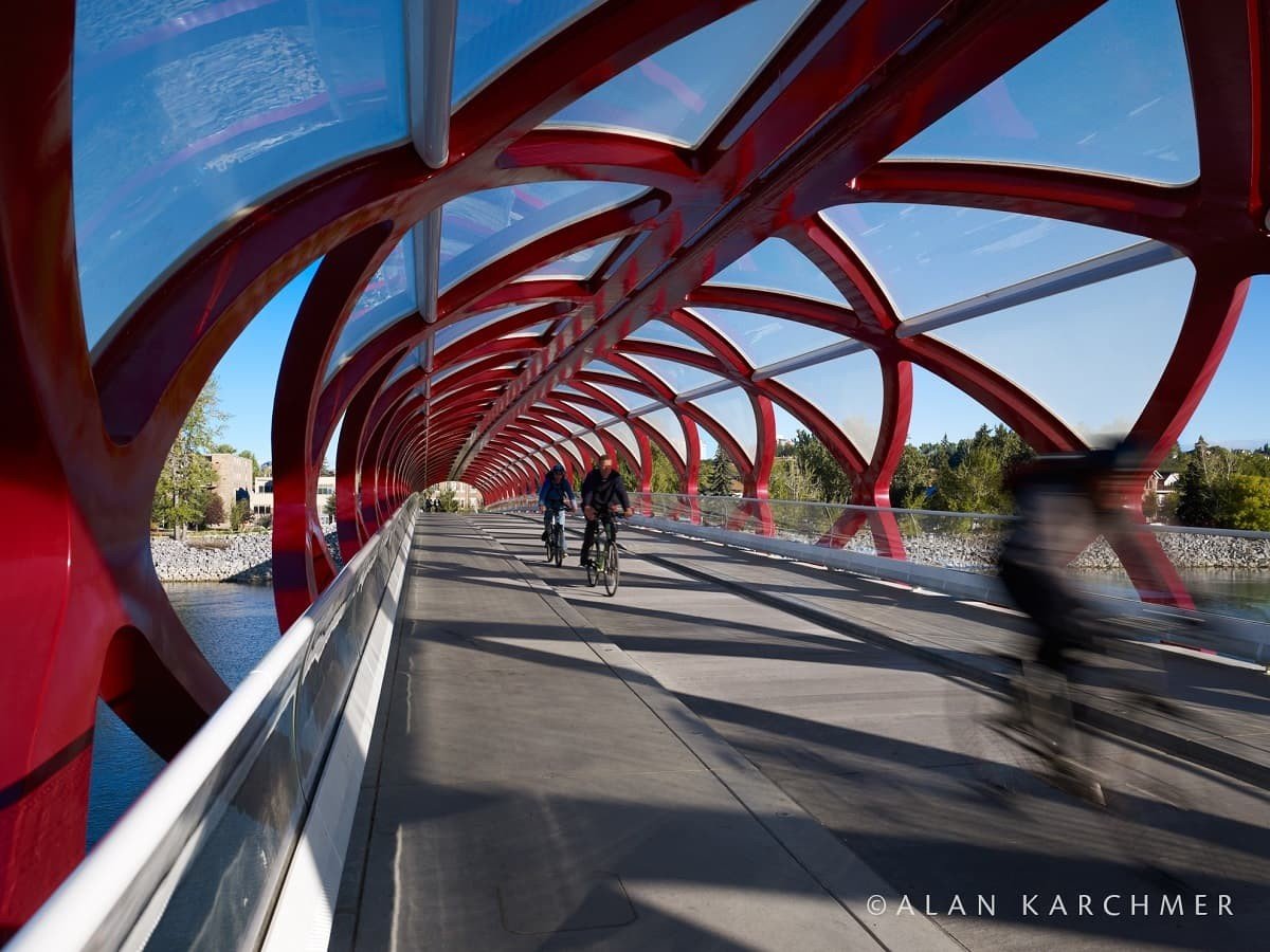 Peace Bridge, Calgary, Architect: Santiago Calatrava