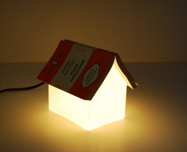 Bookrest Lamp, la lampada segnalibro