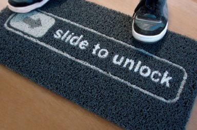 Slide To Unlock Doormat, il tappeto iphone