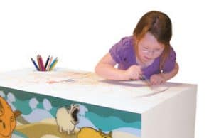 Paperstorm, la scrivania di carta