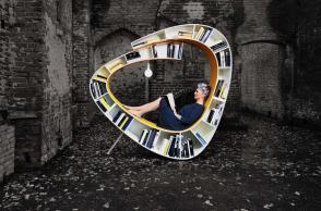 Bookworm la libreria con la seduta incorporata by Atelier 010