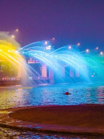 Ponte Banpo a Seoul la spettacolare fontana arcobaleno sul fiume Han