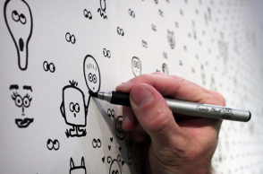 I See You: Interactive Wallpaper