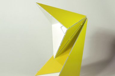 Origami Table Lamp di Mirco Kirsch