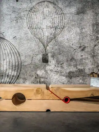 Panca Molletta: una molletta gigante diventa una seduta di design