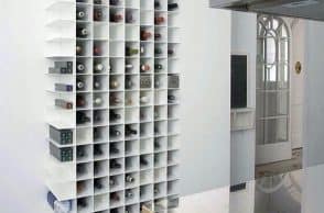 Portabottiglie a parete moderno per cucina