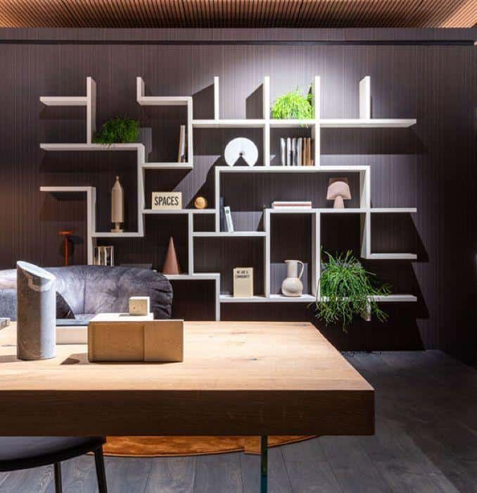 Libreria DiagoLinea a parete con struttura geometrica