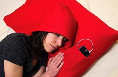 Cuscino con cappuccio ‘Hoodie Pillow’