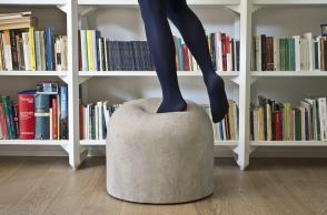 Bard, il pouf in finto cemento