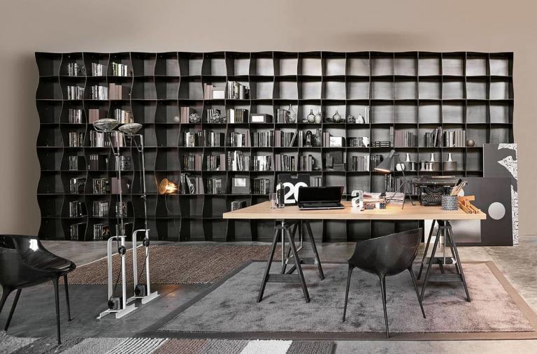 Libreria Iron-ic, sinuosa e versatile