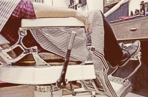 Hipster Barber Shop: Nuovi spazi di decori vintage e modernariato