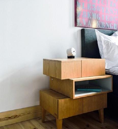 Un comodino dal design in movimento