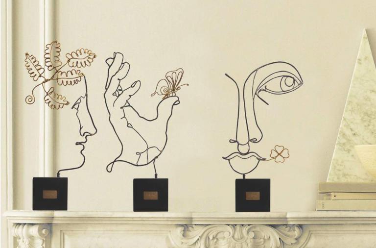 Timidezze Neoclassiche, sculture in filo di metallo