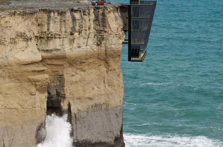 Cliff House by Modscape Concept