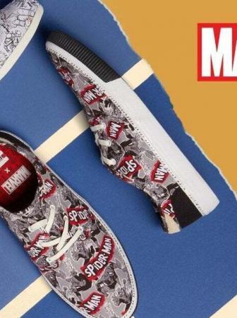 Le scarpe dei supereroi Marvel di Toms