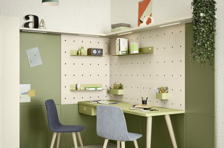 Scrittoi componibili: come rendere più comoda e bella la cameretta