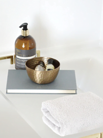 Arredare e decorare il bagno: Idee fai da te per una stanza da vivere