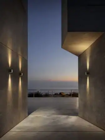 Luce&Light Maris: L’Applique da Esterni Pensata per Resistere a Tutto