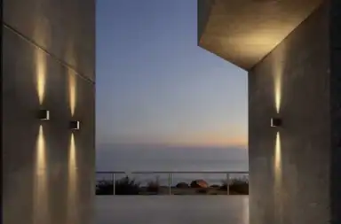 Luce&Light Maris: L’Applique da Esterni Pensata per Resistere a Tutto
