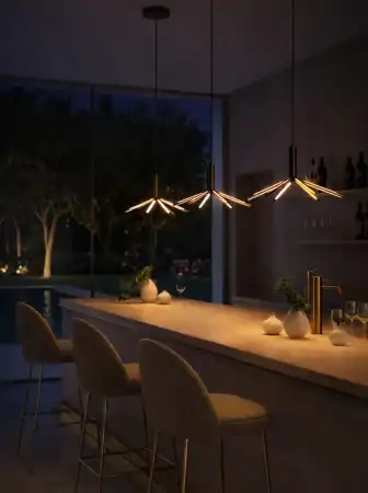 RUNA: Quando la Luce Diventa un Fenomeno Vivo