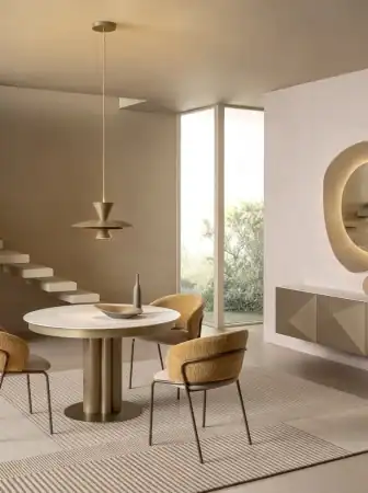 Riflessi Sun: Il Nuovo Specchio da Parete che Trasforma la Luce in Elemento Decorativo